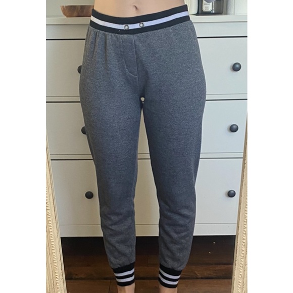 Peppered grey sweatpants - Picture 3 of 4